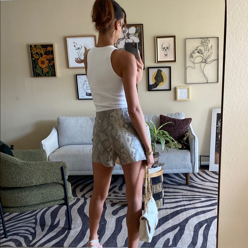 Zara Faux Leather Snakeskin Mini Skort - Picture 13 of 13